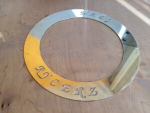 Frezowanie i cięcie Kartony materiałów Granitu płyt HPL MDF OSB Sklejka PCV Drewno Alucobond - Meblościanki i formy 3D Grawer